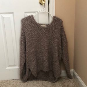 Slightly cropped fuzzy sweater 🧸